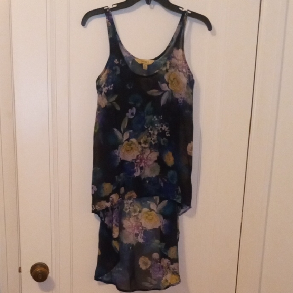 small DECREE sheer sleeveless hi lo top blue with flower print